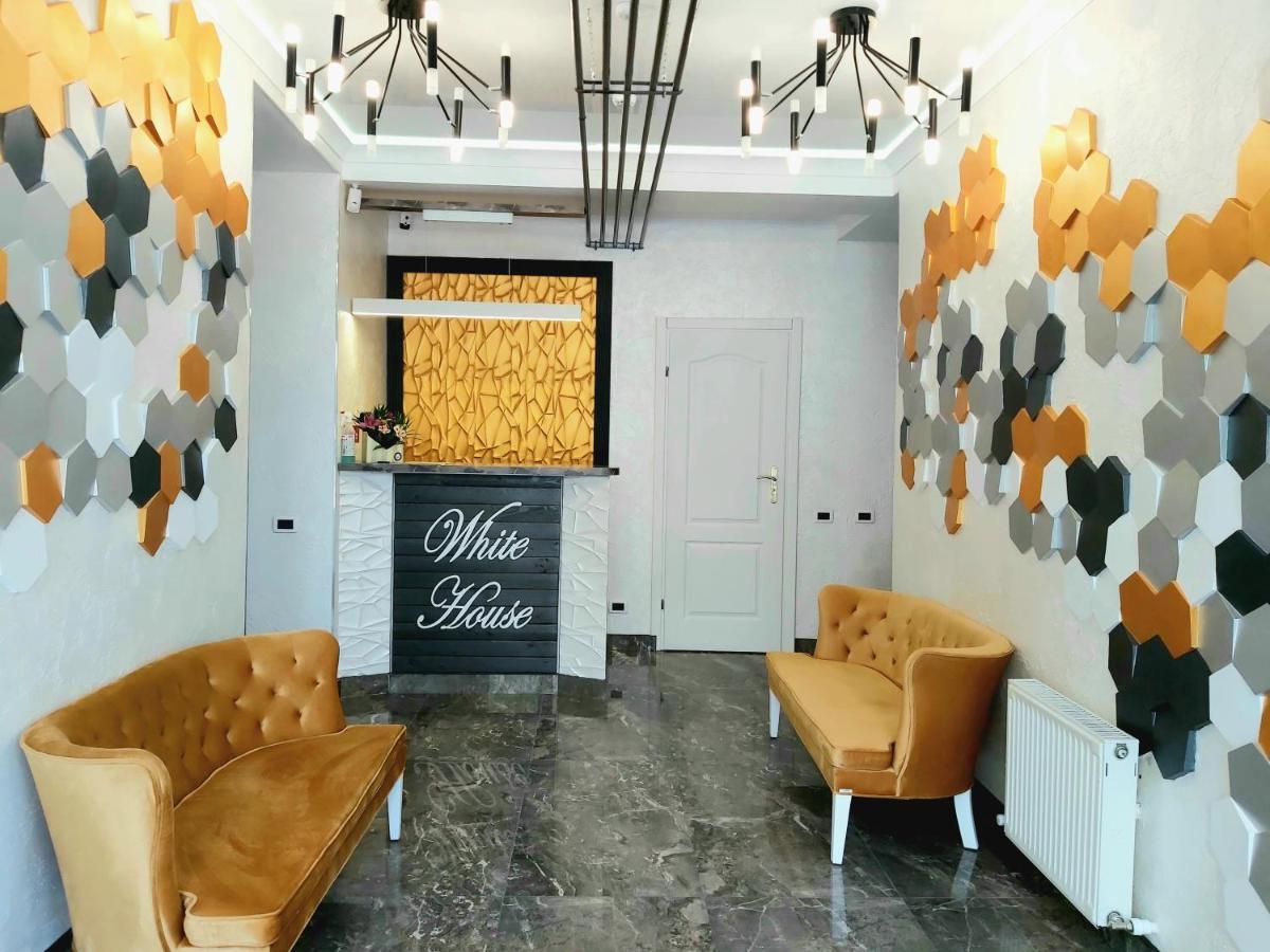 White House Aparthotel Balti Exterior foto