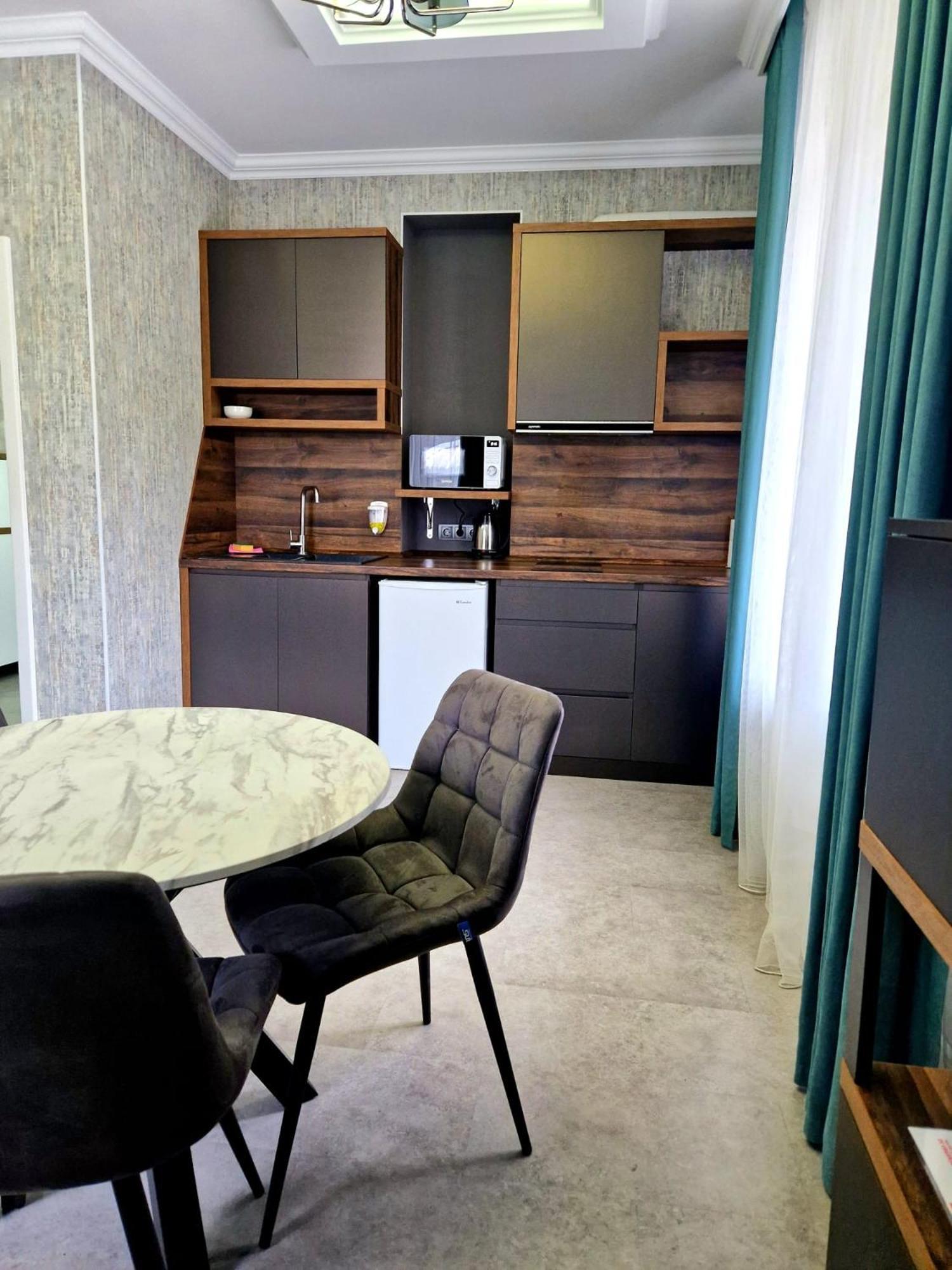 White House Aparthotel Balti Quarto foto